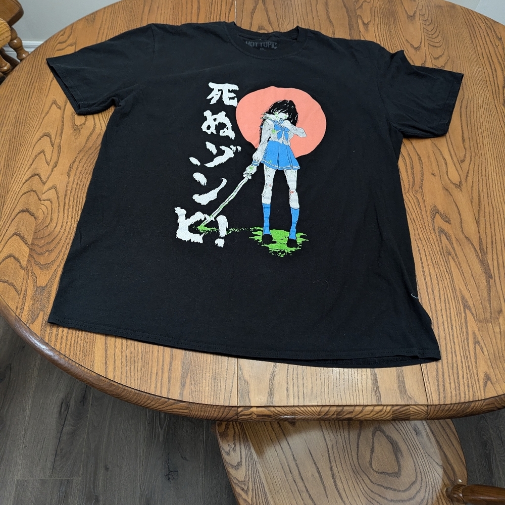 Black Graphic T-Shirt with Anime Design. Zomie Slayer. Brand Is Hot Topic. XL.